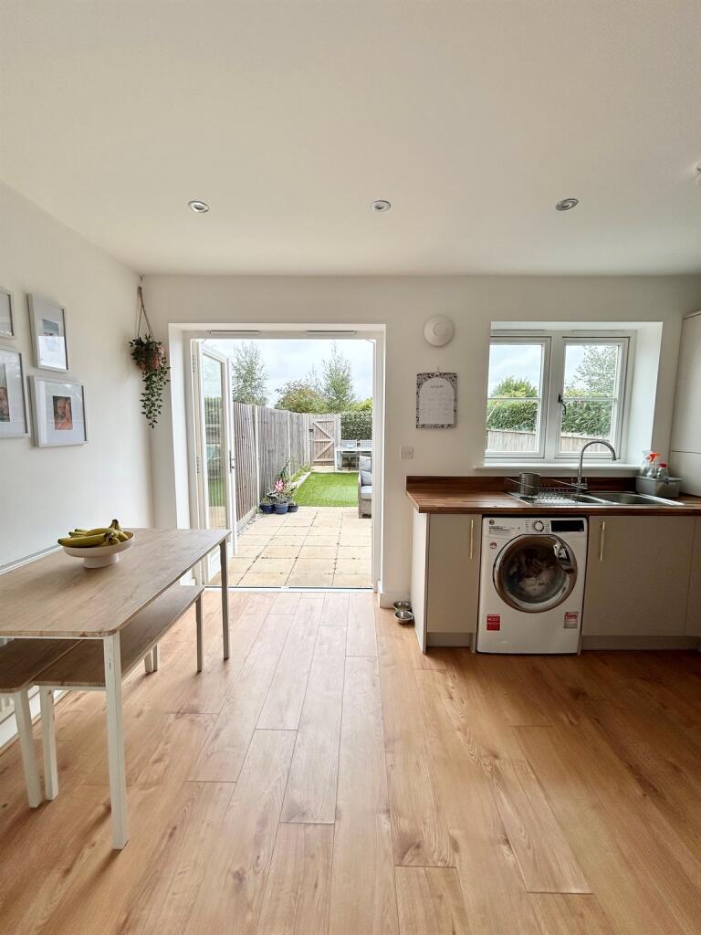 Partridge Way, Holt photo 5