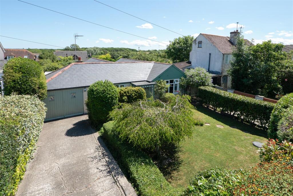 3-bed bungalow on Borstal Hill, Whitstable, £450,000