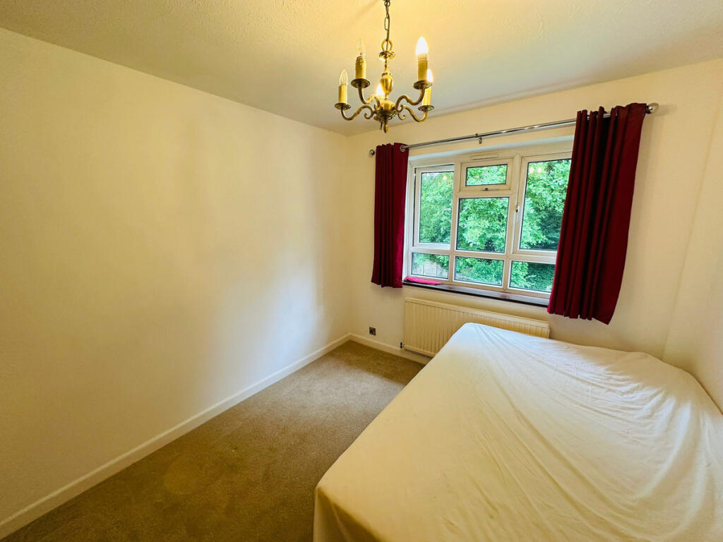 House in Harrow - View 5