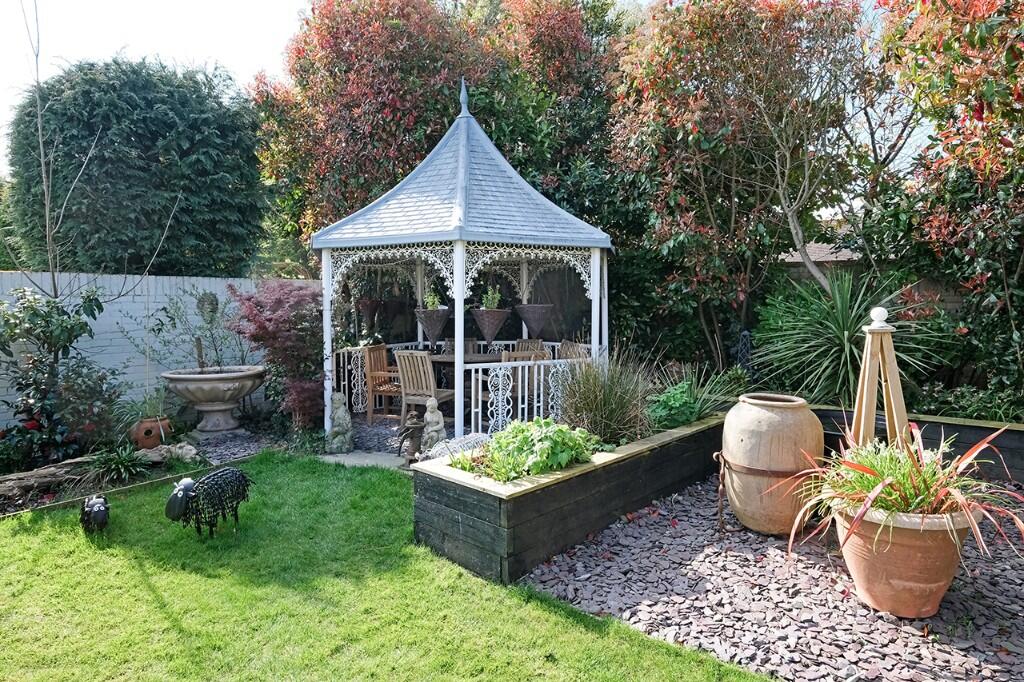 Kingsway, Craigweil Private Estate, Bognor Regis, West Sussex, PO21 - View 5