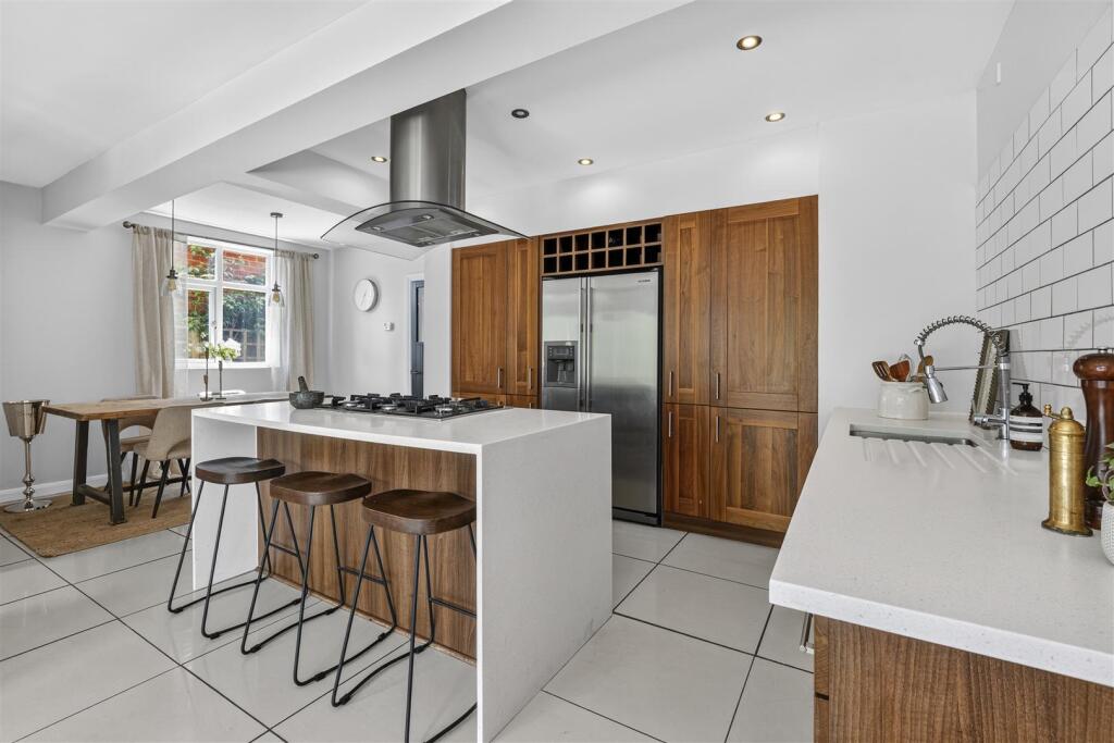 House in Mansfield, Berry Hill - View 4