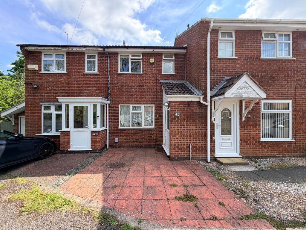 Main image of property: Freesland Rise, Nuneaton, CV10