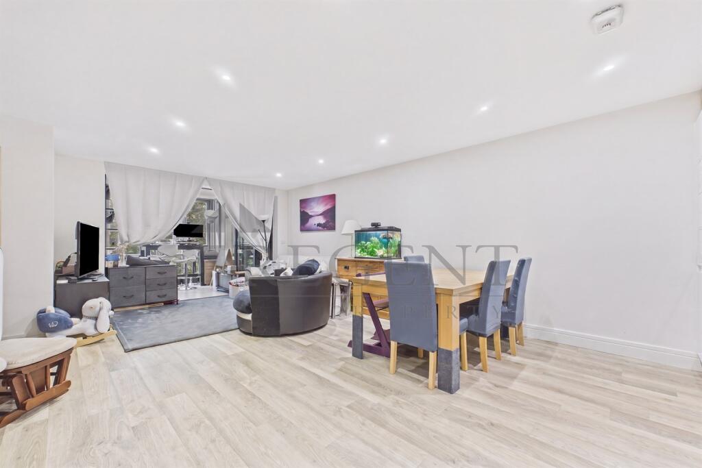Main image of property: Gutenberg Court, Grange Road, SE1