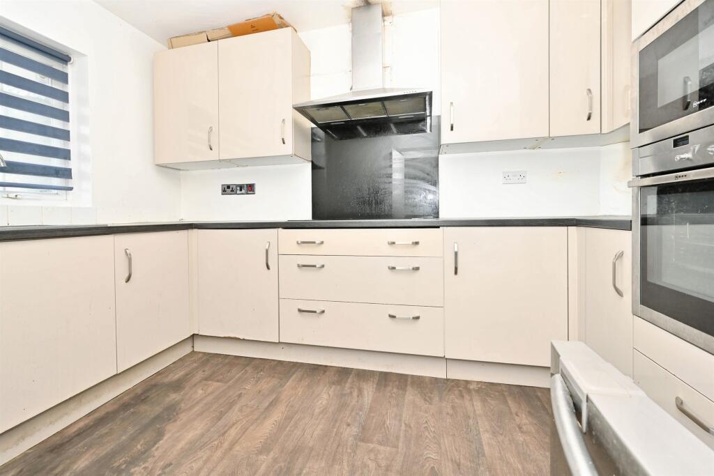 House in Dacorum, Hertfordshire - View 3