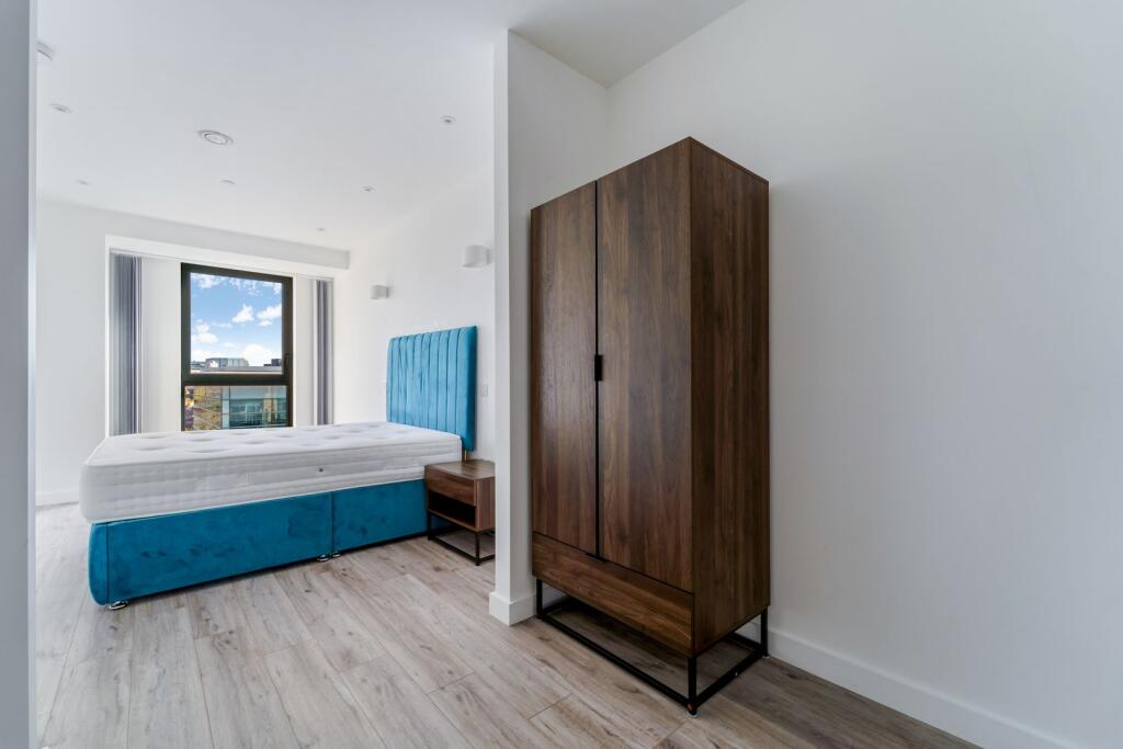 Apartment in London - More