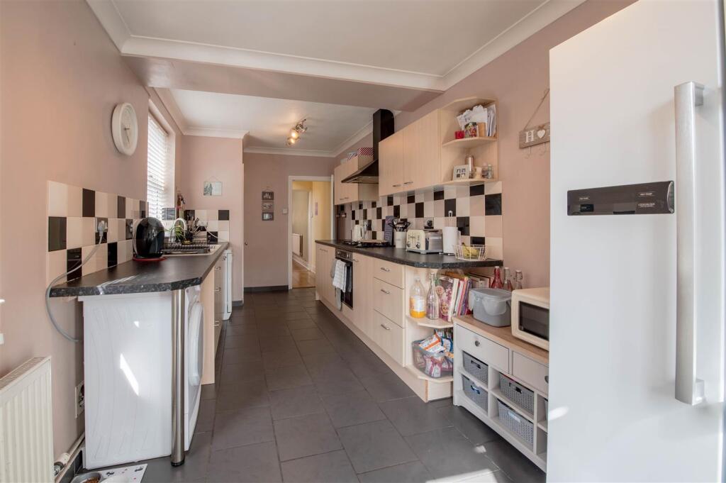 House in Rushden, North Northamptonshire - View 5