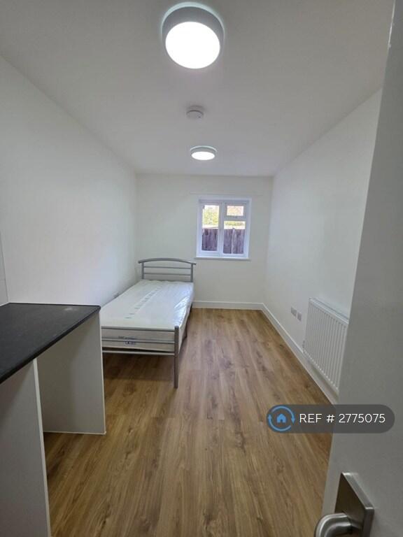 1 bedroom flat share for rent