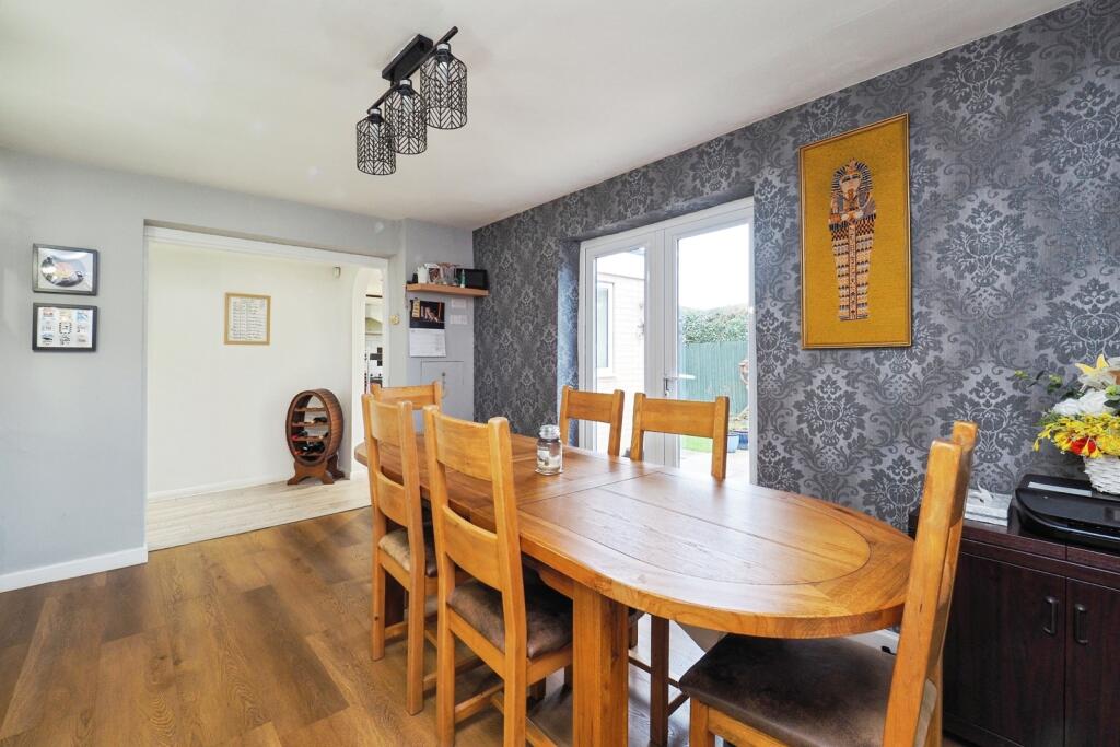 Leen Drive, Hucknall, Nottingham, Nottinghamshire, NG15 - View 3