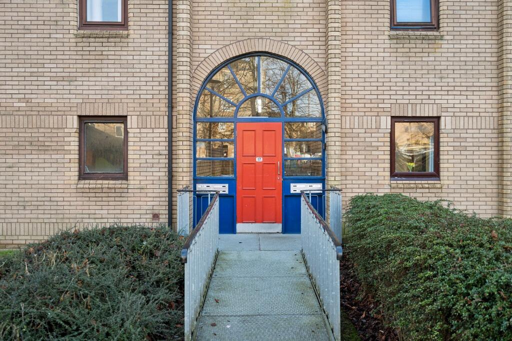 Main image of property: Overnewton Square, Yorkhill, Glasgow, G3