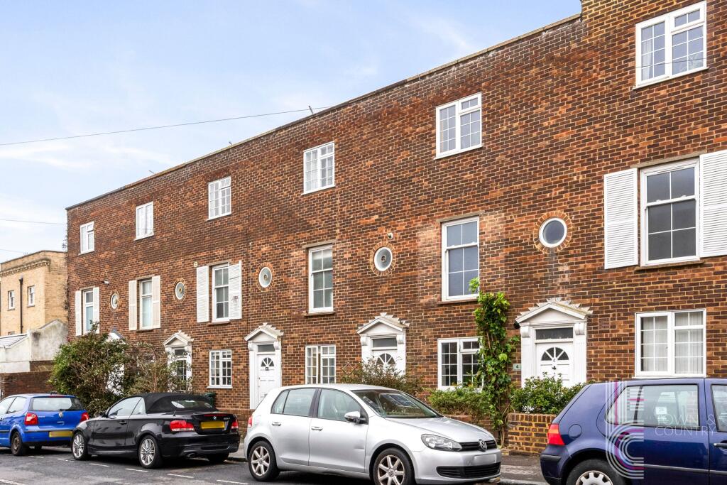 Main image of property: Bristol Gardens, Brighton