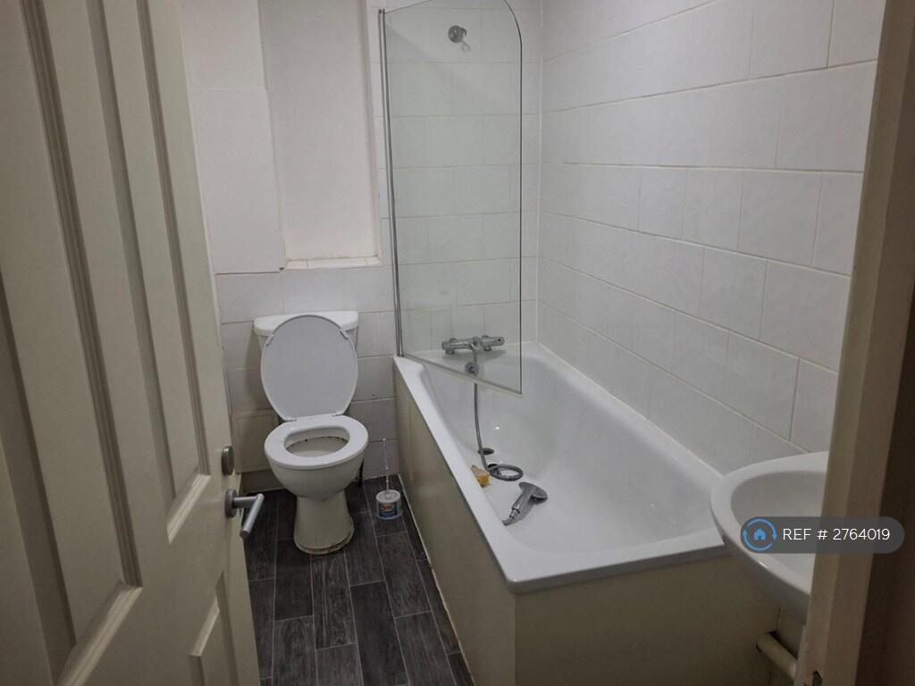 Main image of property: Gilbey Road, London, SW17