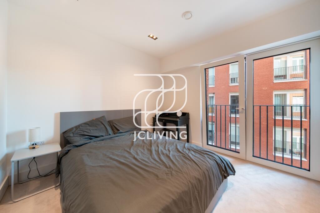 Apartment in London - More