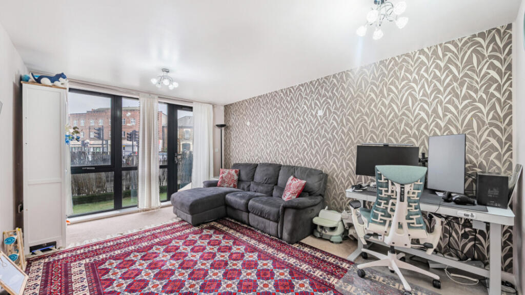 Main image of property: Hurley Court, 215 Mitcham Rd, Tooting, SW17 9DE