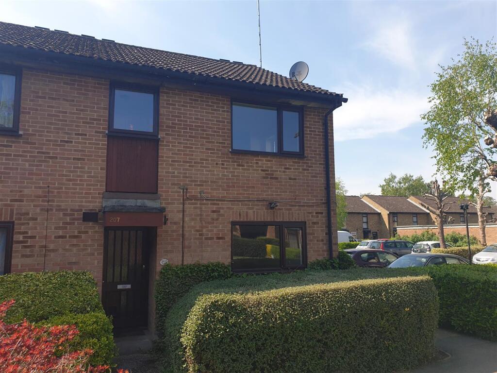 Main image of property: Avondale, Ash Vale