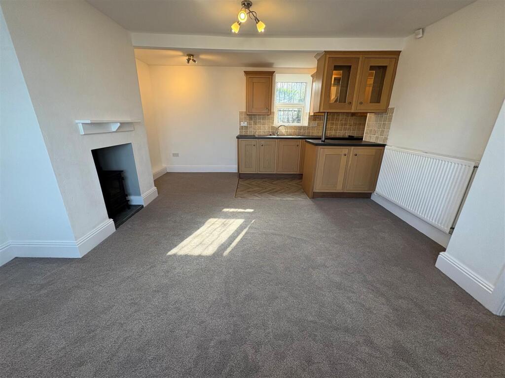 Additional image 7 of Scarlet Heights, Queensbury, Bradford