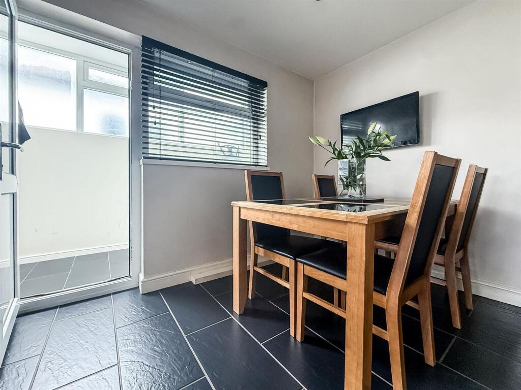 House in Portsmouth - View 5