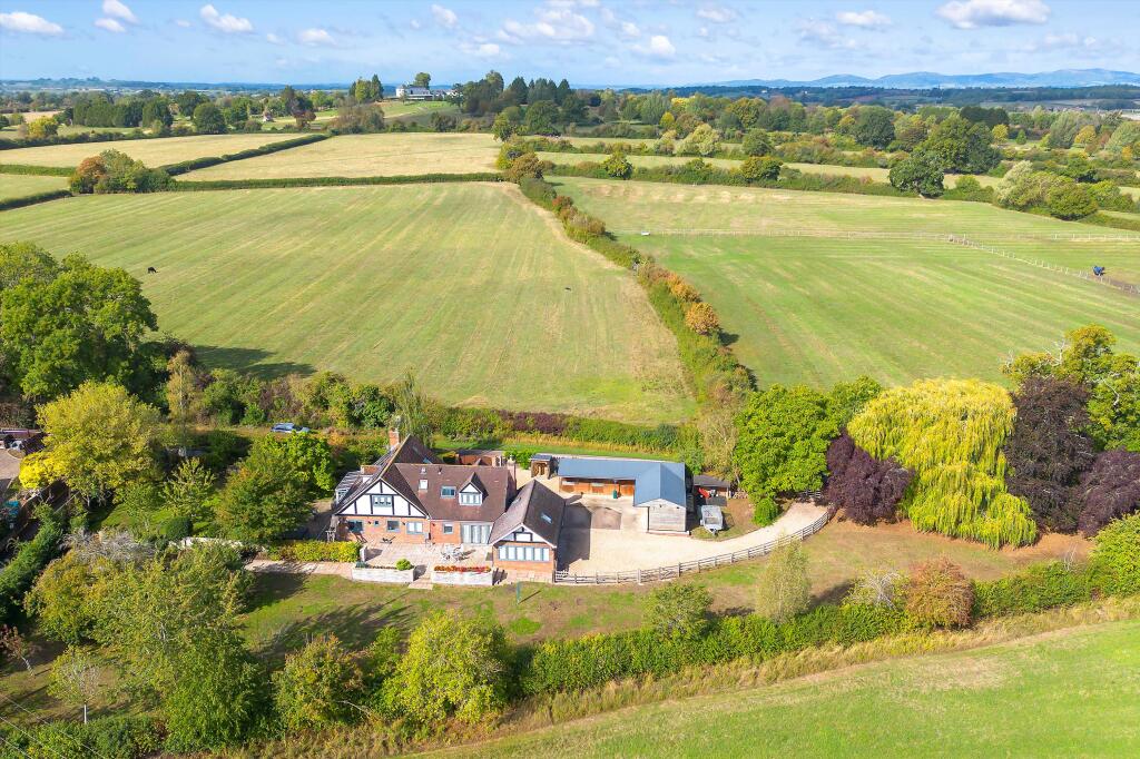 Main image of property: Lincoln Green Lane, Tewkesbury, Gloucestershire GL20