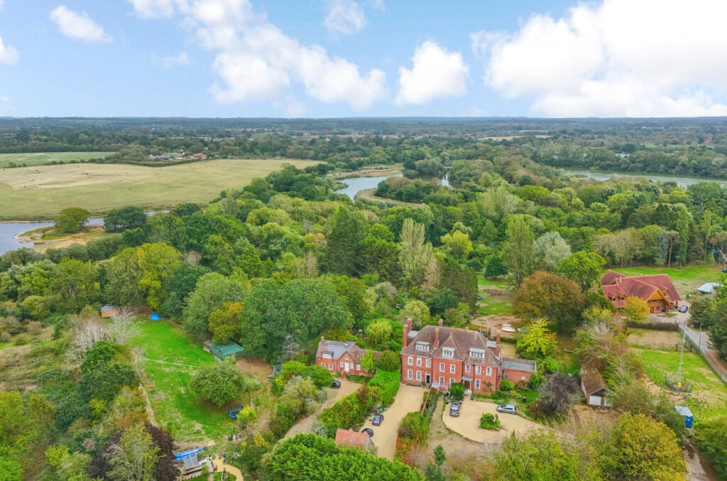 Main image of property: Sandford Lane, Woodley, Reading