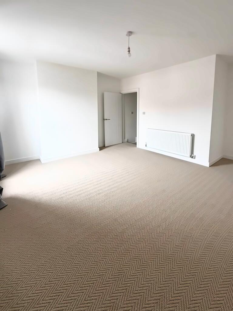 House in Stockport, Woodbank Estate, Portwood - View 3