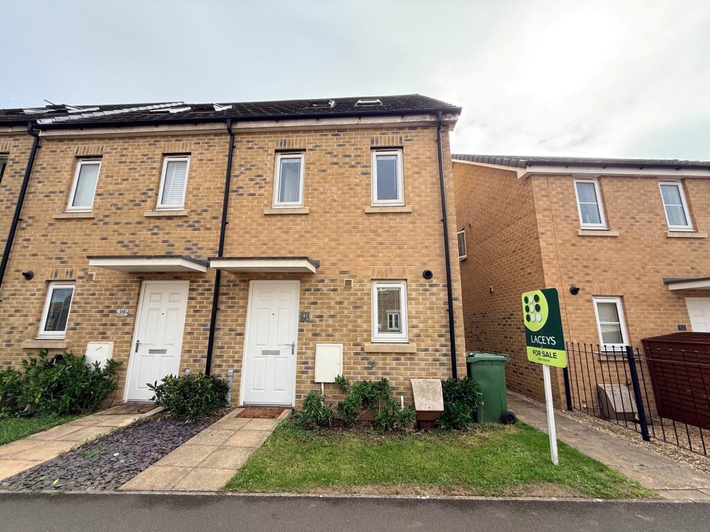 Main image of property: Montacute Road, Houndstone, Yeovil, Somerset, BA22 8FH