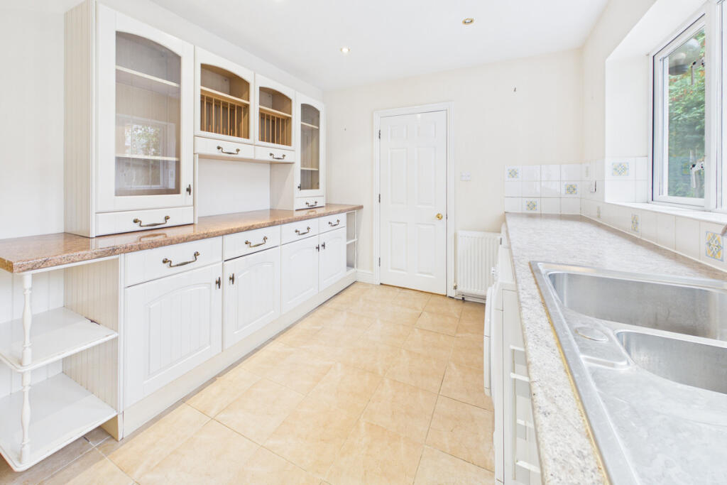 House in Dacorum, Hertfordshire - View 5