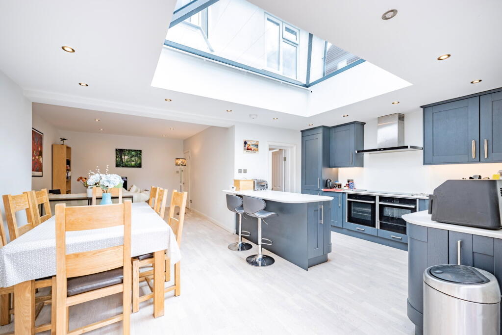 House in London - View 5