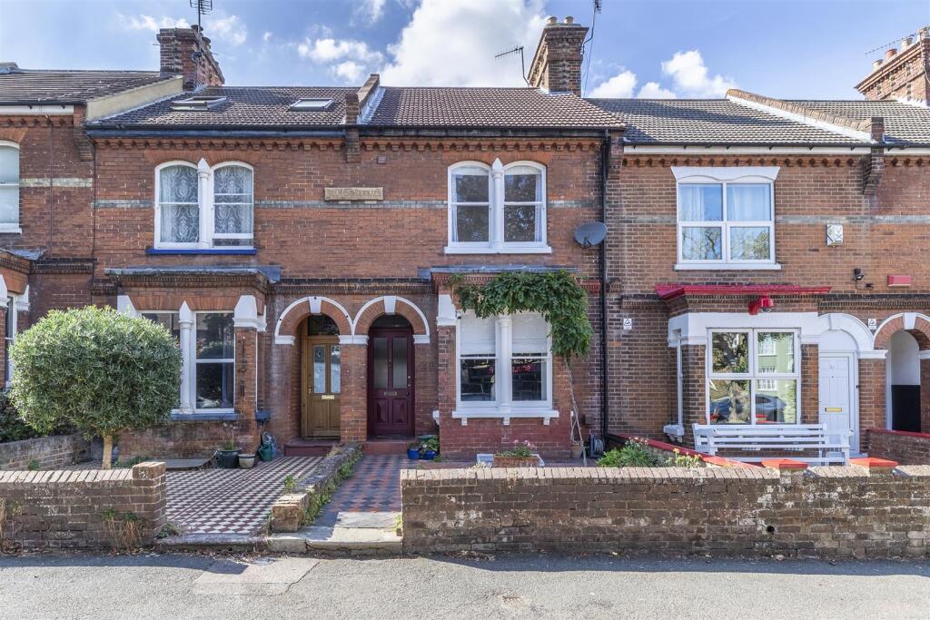 Main image of property: The Mall, Faversham
