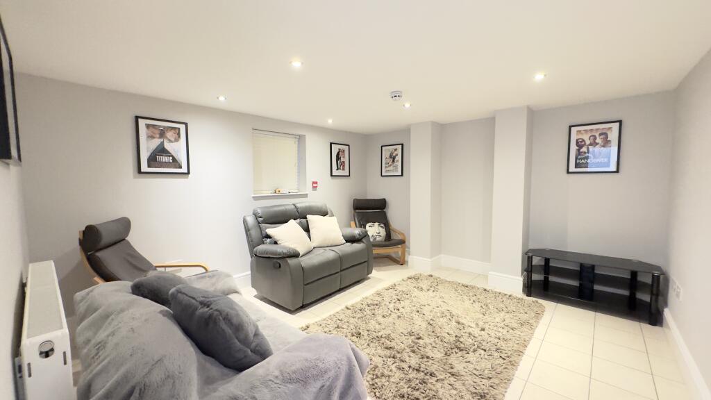 House in Warwick, Royal Leamington Spa - View 2