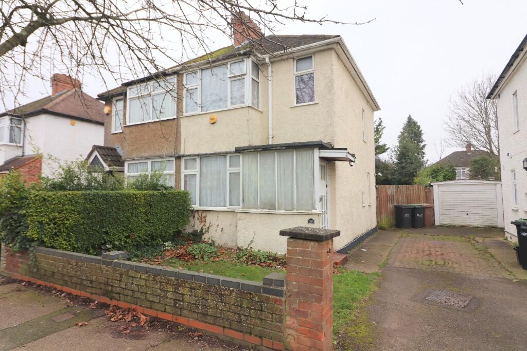 Main image of property: Third Avenue, Sundon Park, Luton, LU3 3ES