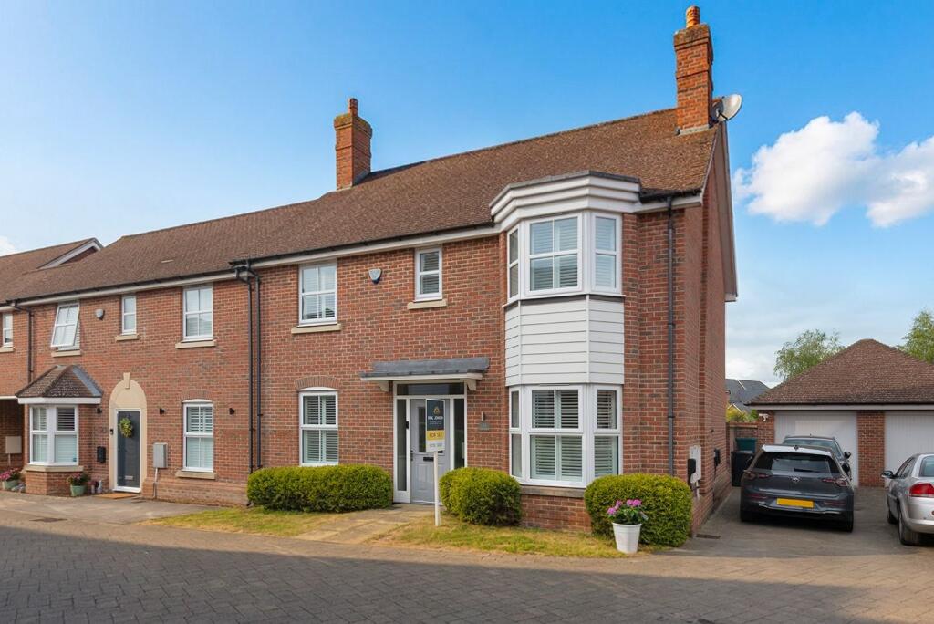 Main image of property: AIR CONDITIONING INSTALLED - Atlas Close, Kings Hill, West Malling, Kent, ME19 4PS