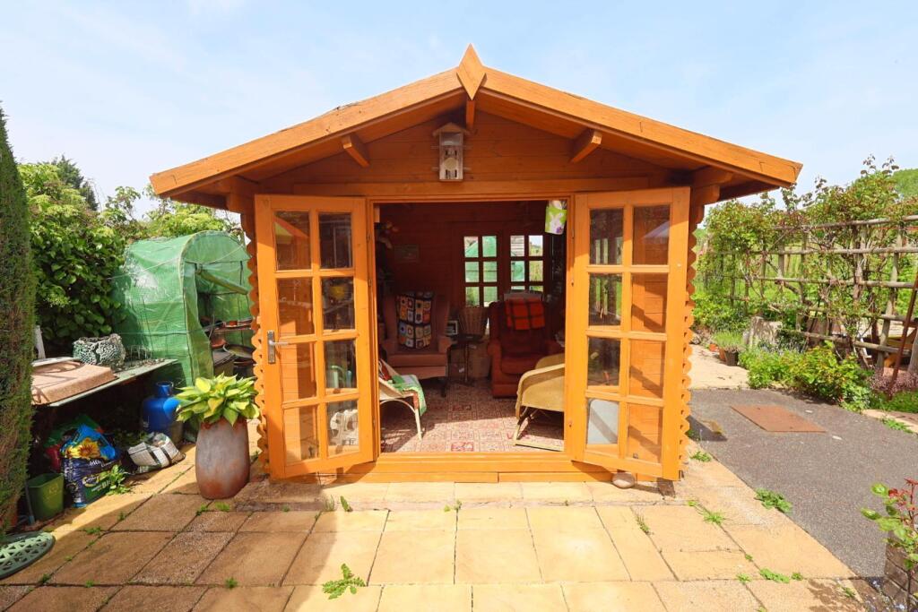 Fox Lane, Waverton, Chester photo 5