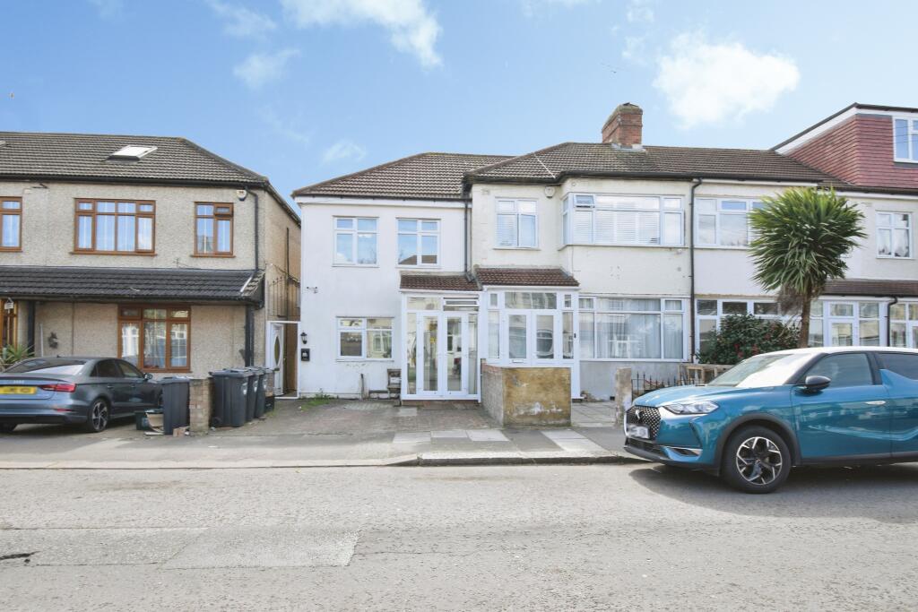 Main image of property: Mortlake Road, Ilford, IG1