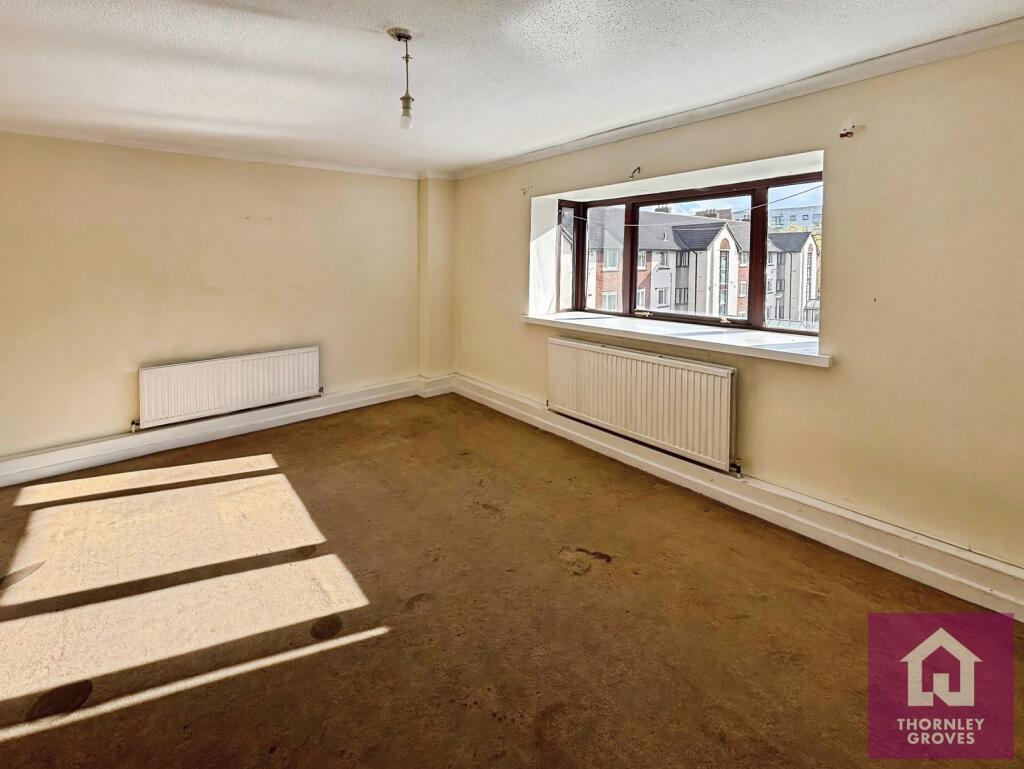 Apartment in Salford, Little Bolton - View 3