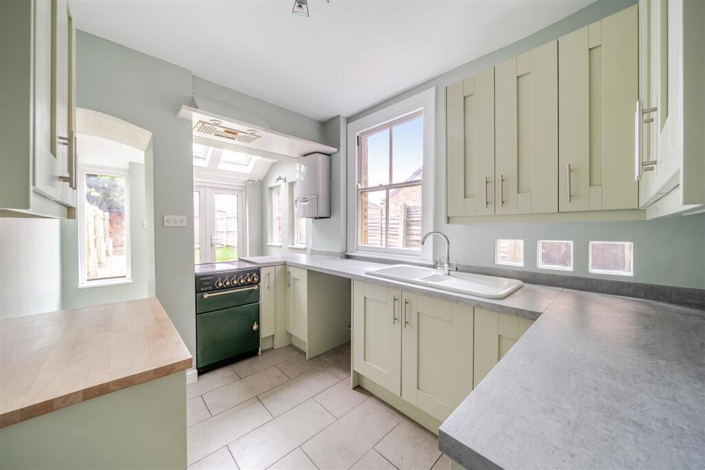 House in Rugby, Warwickshire - View 2