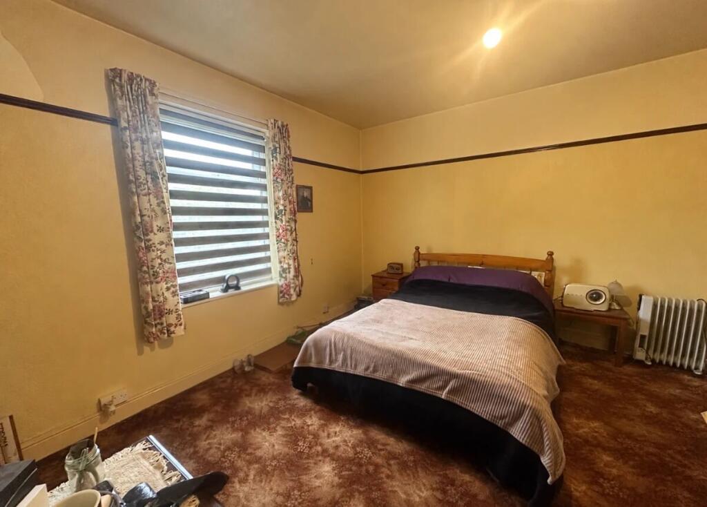 House in Doncaster, South Yorkshire - More