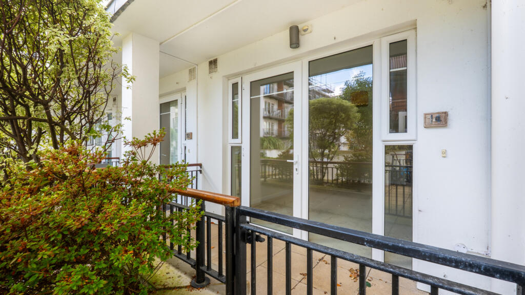 Main image of property: Apt. 14 Spectrum Apartments, Central Promenade, Douglas, IM2 4LL