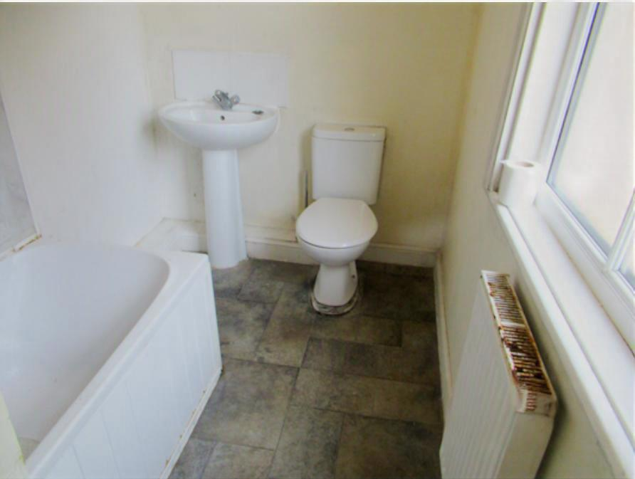 House in Dudley - View 3