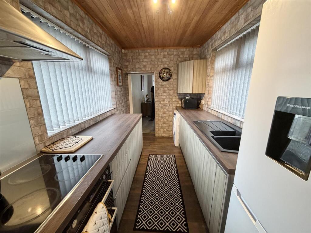 House in Houghton-le-Spring, Houghtonside - View 4