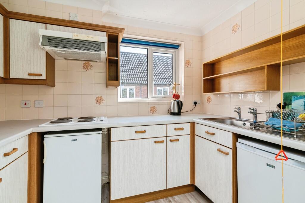 Brielen Court, Radcliffe-on-Trent, Nottingham, NG12 - View 6
