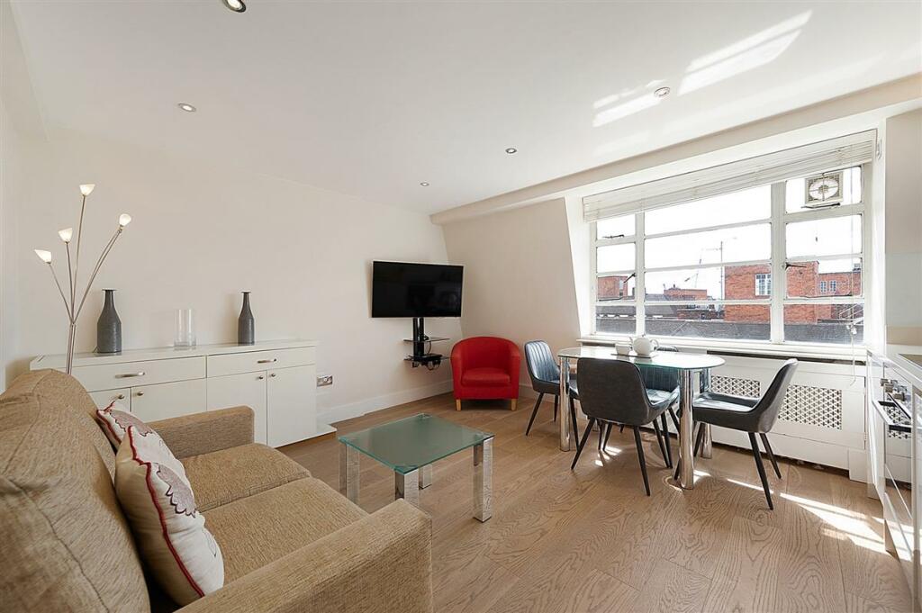 1-bed flat on Sloane Avenue, SW3, £765,000