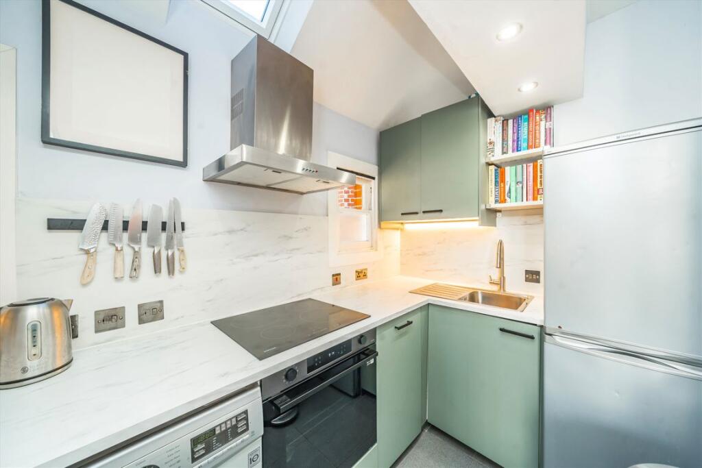 Apartment in London - View 3