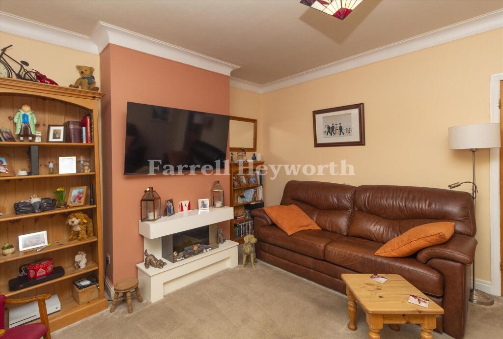 House in Lancaster - View 4