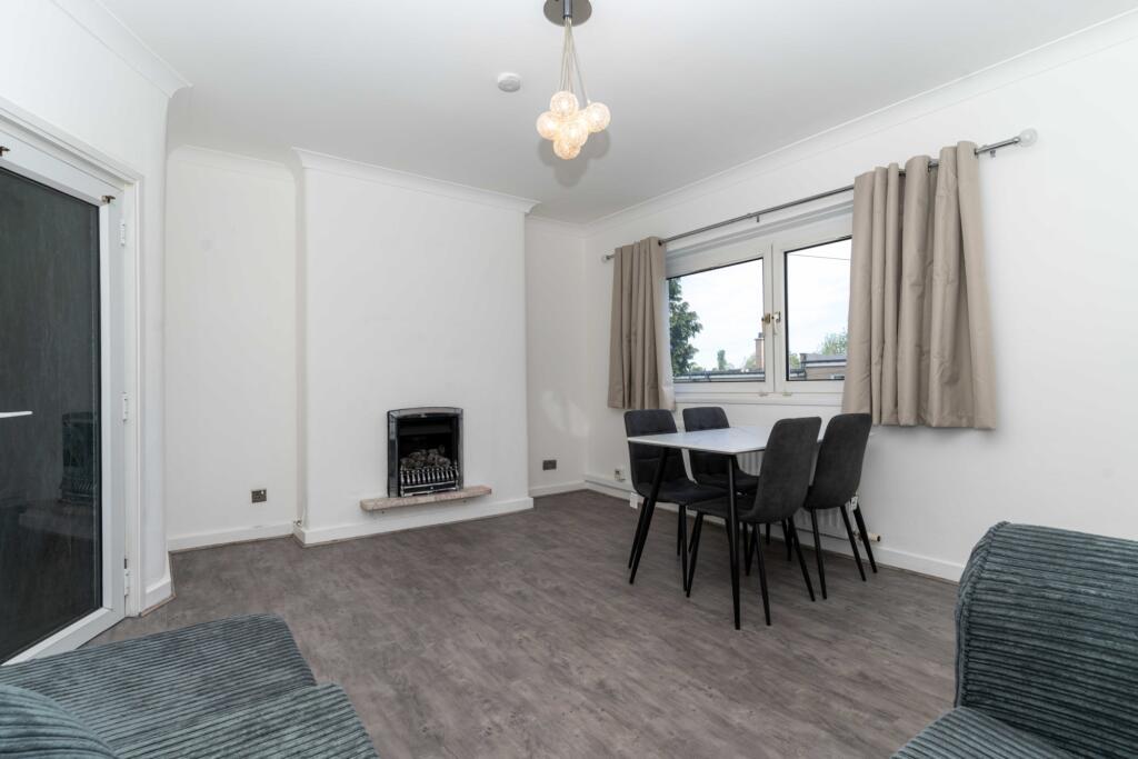 Apartment in Glasgow - View 2