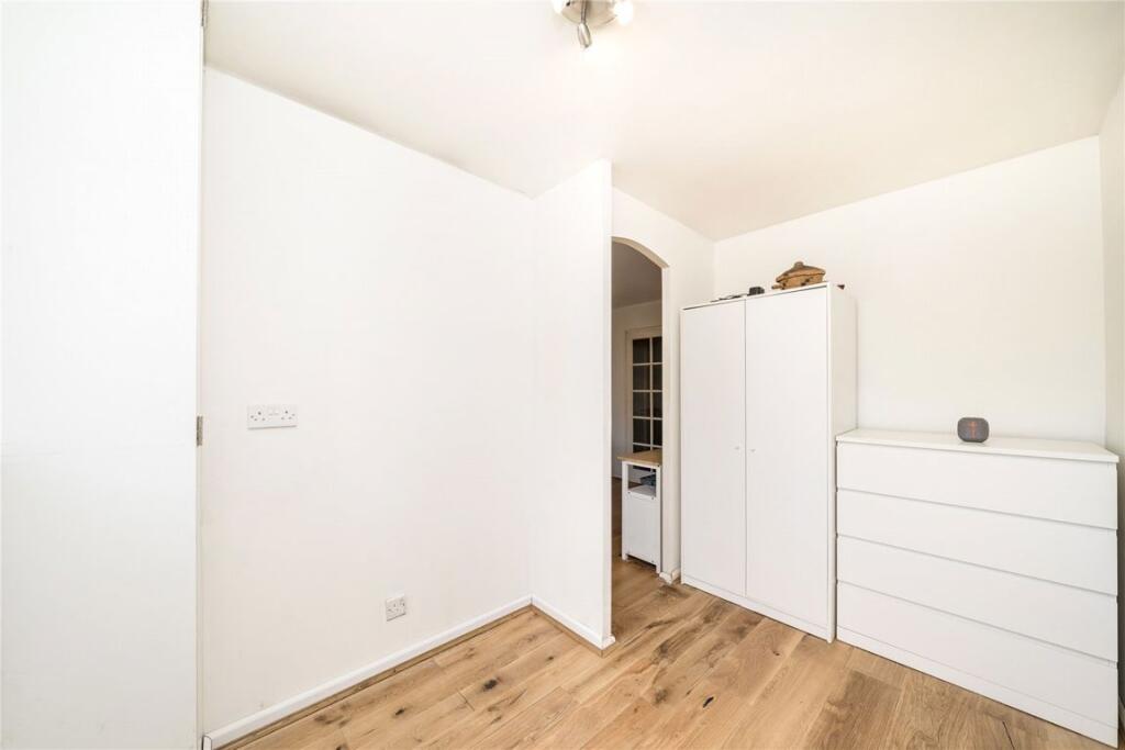 Apartment in London, Greenwich Town Centre, East Greenwich - View 5