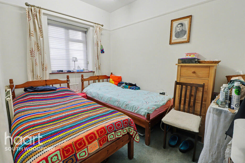 Apartment in London, South Woodford - View 4