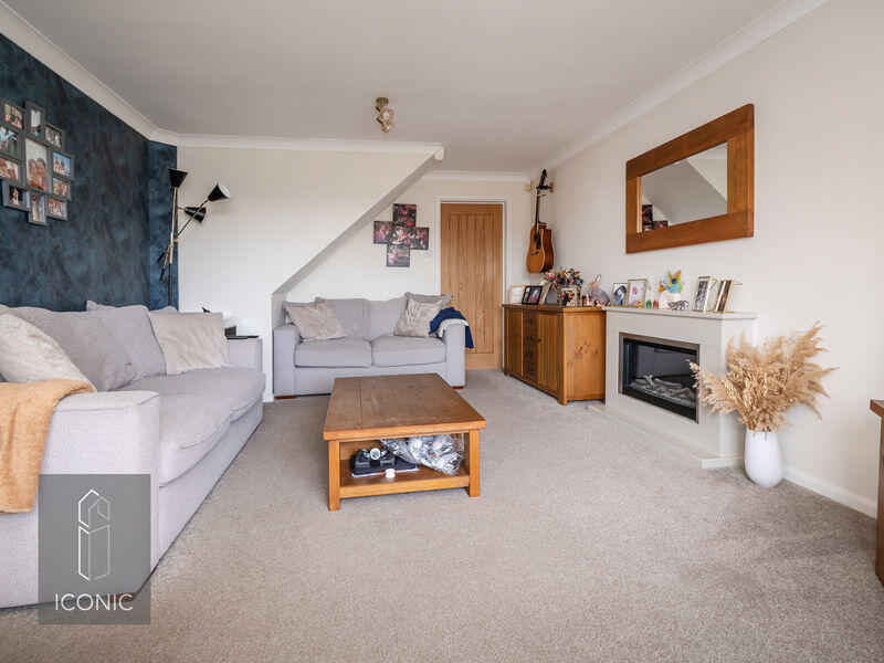 Shillgate Way, Taverham, Norwich photo 3