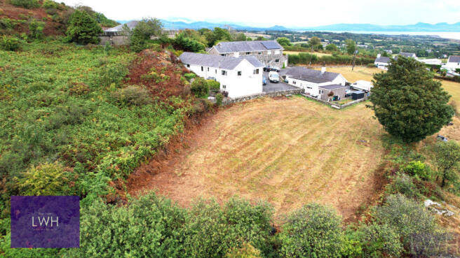 Land West of Clogwyn Llwyd