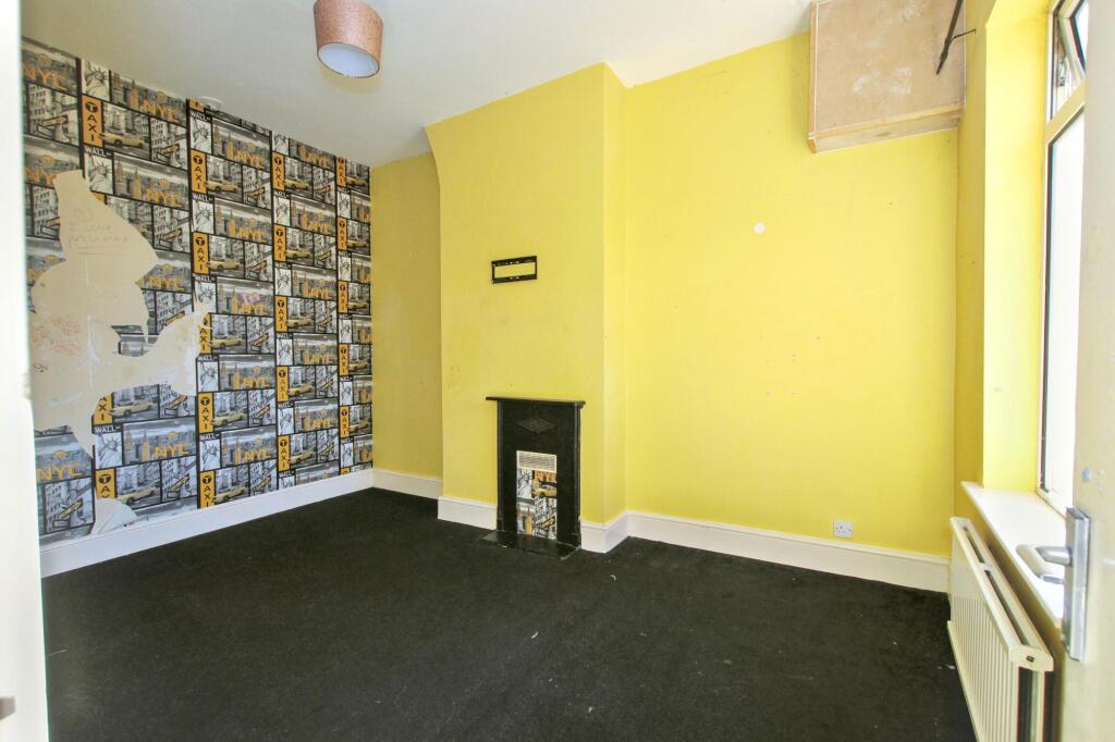 House in Crewe, Coppenhall - More