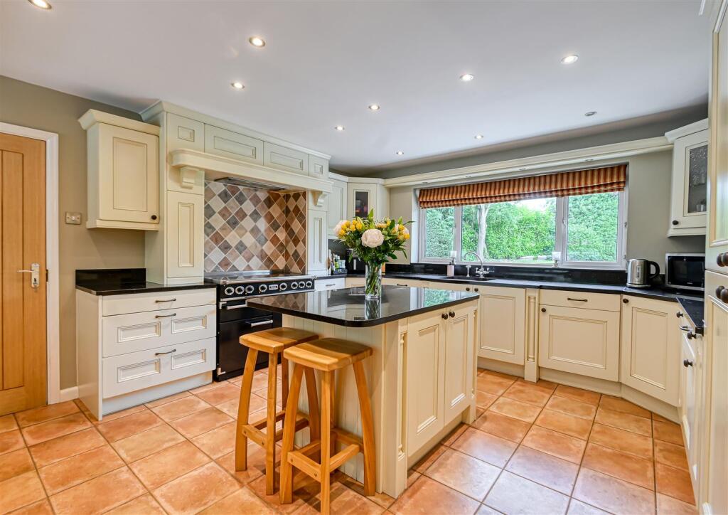 Heronswood, Badger, Wolverhampton photo 4