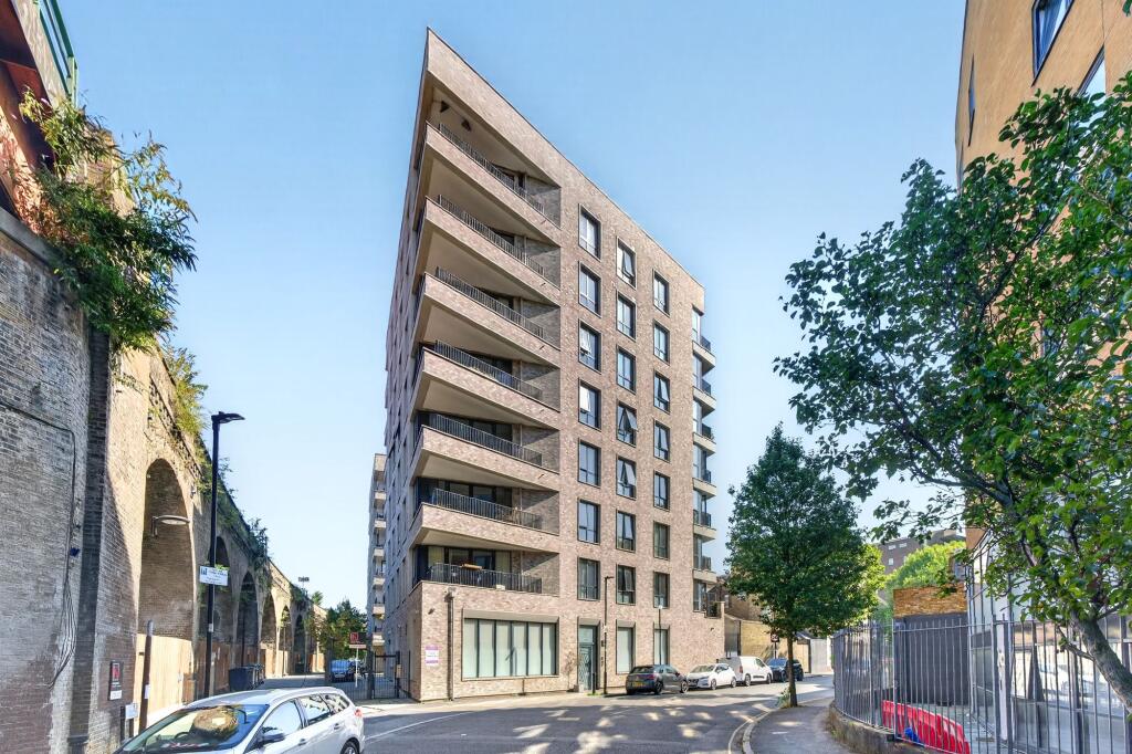 Apartment in London - View 3